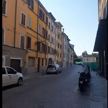 Duomo Parma Appto Apartment ภายนอก รูปภาพ