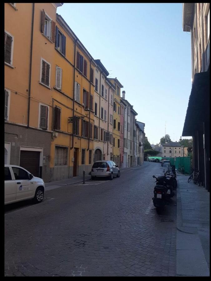 Duomo Parma Appto Apartment ภายนอก รูปภาพ
